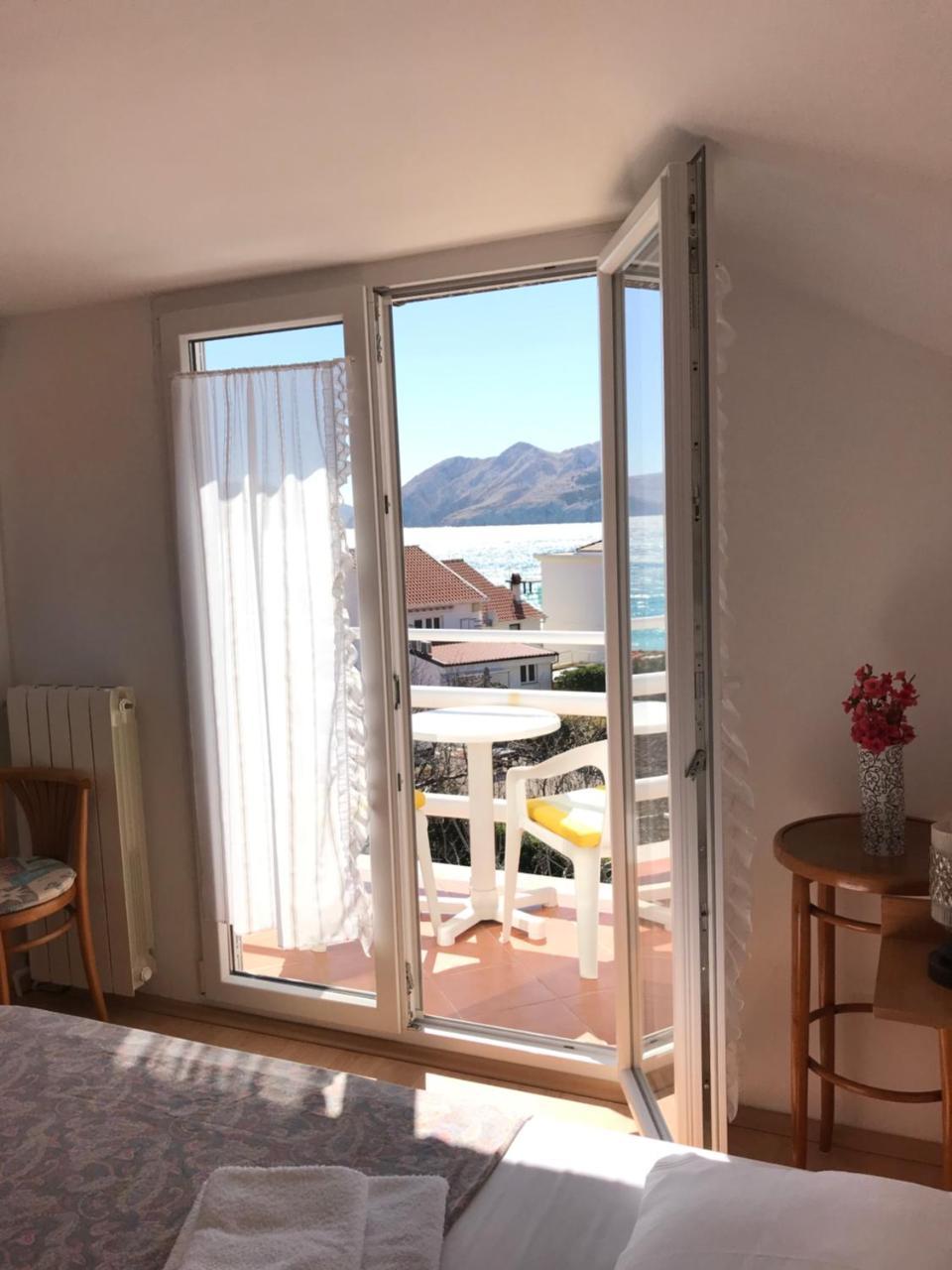 Sobica Hotel Baska  Bagian luar foto